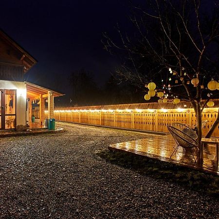 Gradina Lu' Ion "A Home Away From Home" (Adults Only) Vişeu de Sus Dış mekan fotoğraf